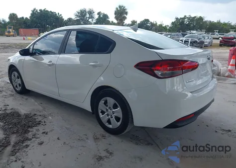 2017 Kia Forte Lx z USA, uszkodzony, nr VIN 3KPFK4A72HE083005